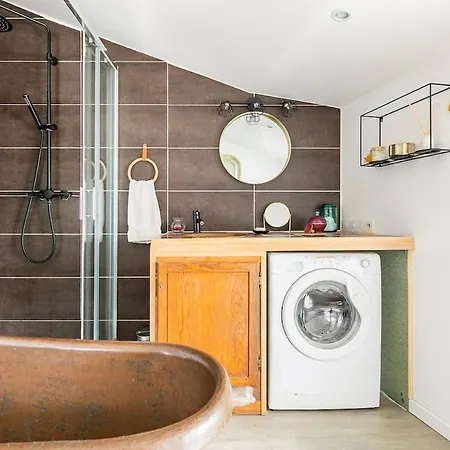 Privat bolig Calme, 10 Min A Pied De L'aeroport De La Rochelle (Charente-Maritime)